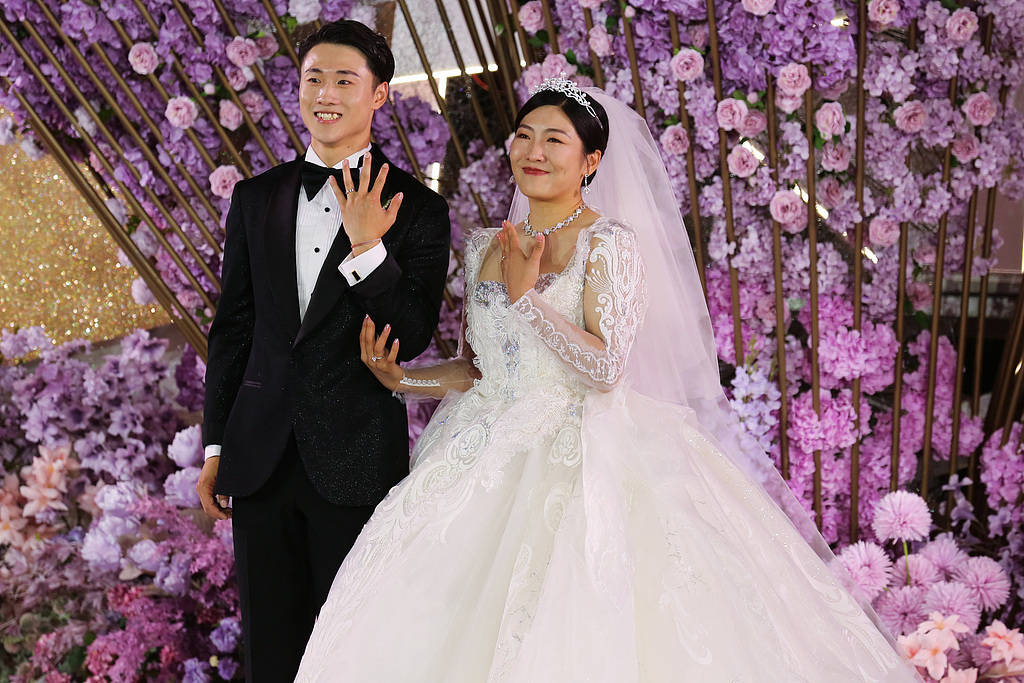 皇冠ag hga035_王心迪、徐梦桃成为中国体育史上第五对奥运金牌夫妇