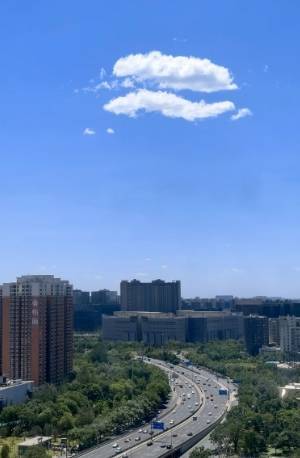 皇冠登3管理出租
_白天不闷晚上凉快皇冠登3管理出租
，北京这种“干爽模式”还能持续多久？
